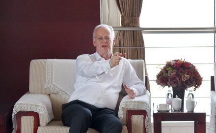 【媒体报道】鲁道夫沙尔平  助力6686体育与橡胶产业升级